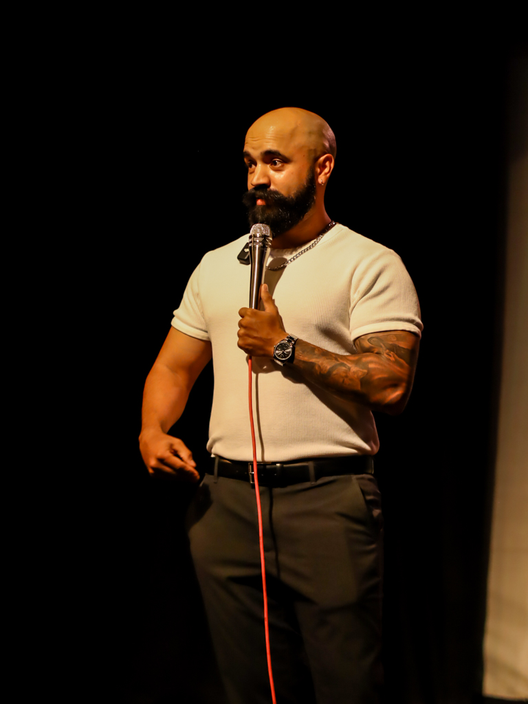 Luis Boicot durante una presentación
